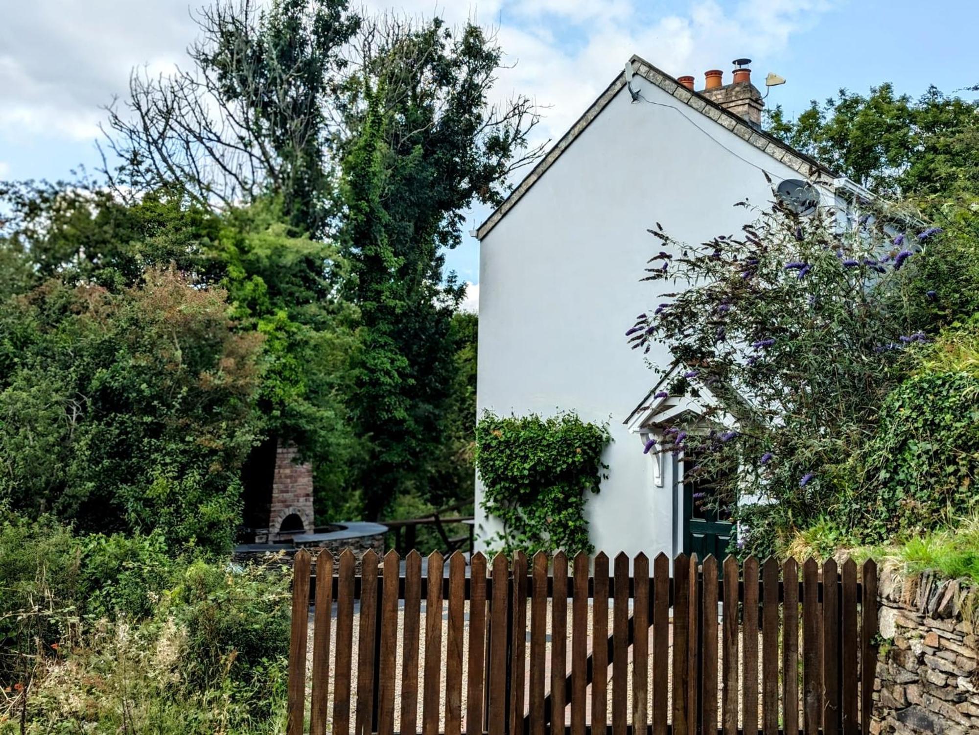 Romantic Secluded Hideaway Cottage In Cornwall Труро Экстерьер фото